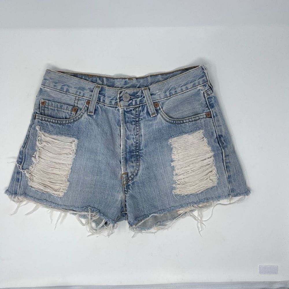 Vintage Levi’s 501 shorts Sz 28